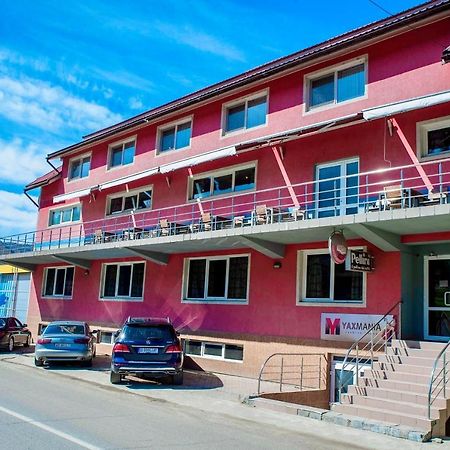 Hotel Yax Cîmpeni Екстериор снимка